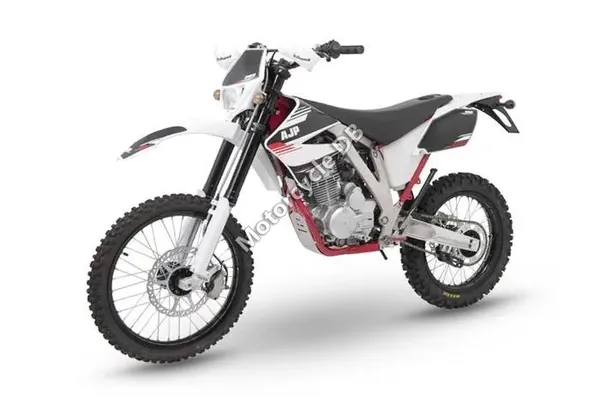 2018 AJP PR4 Ultrapassar 240