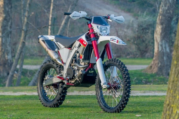 2019 AJP PR5 250 Extrem