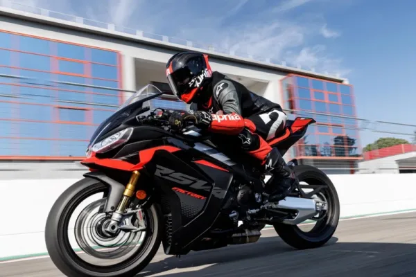 2026 Aprilia RSV4 Factory
