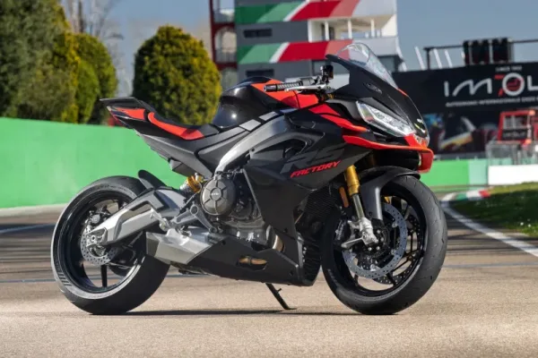 2025 Aprilia RS 660 Factory