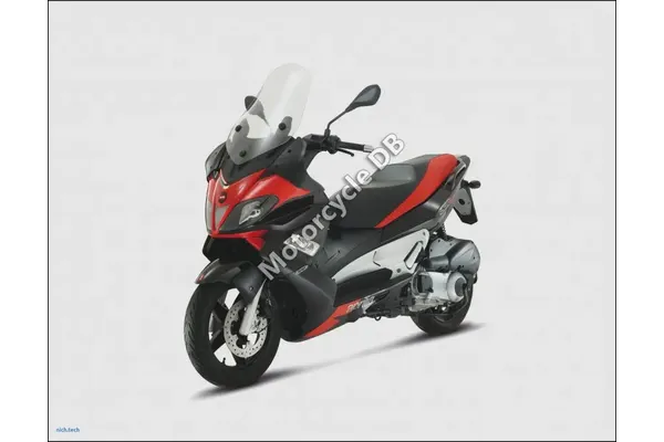 2015 Aprilia SR Max 300