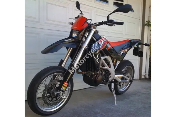 2009 Aprilia SXV 4.5