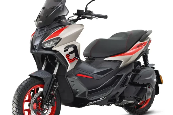 2025 Aprilia Sr 125