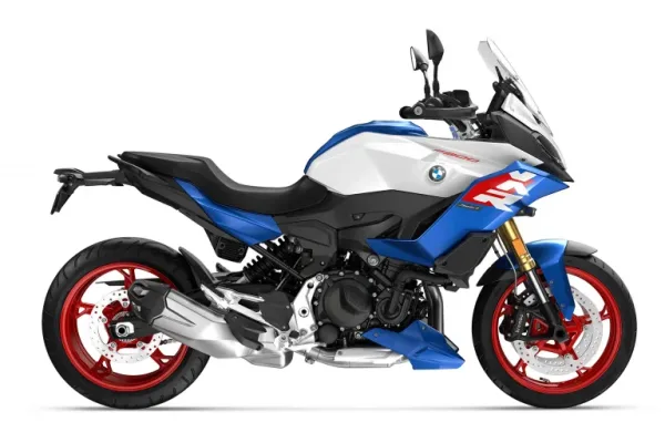 2026 BMW F 900 XR