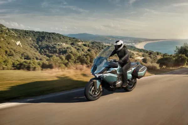 2026 BMW R1300RT