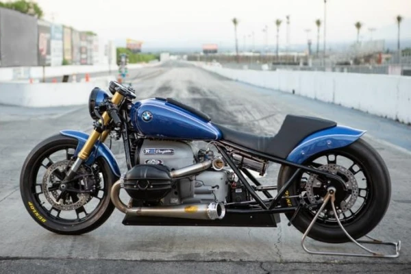 2020 BMW R18 Dragster