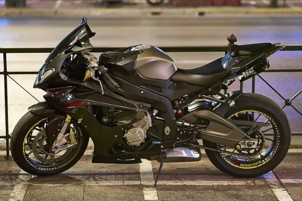 2025 BMW S 1000 RR