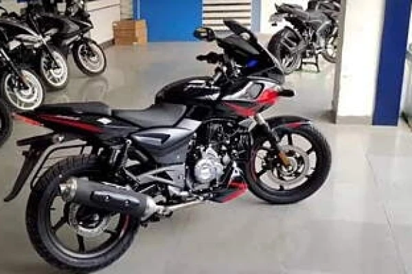 2021 Bajaj Pulsar 220F