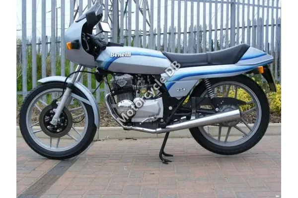 1982 Benelli 254 Quattro