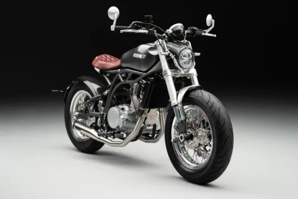 2025 CCM Bobber