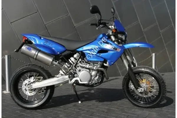 2010 CCM R35