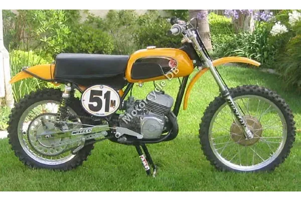 2000 CZ 125