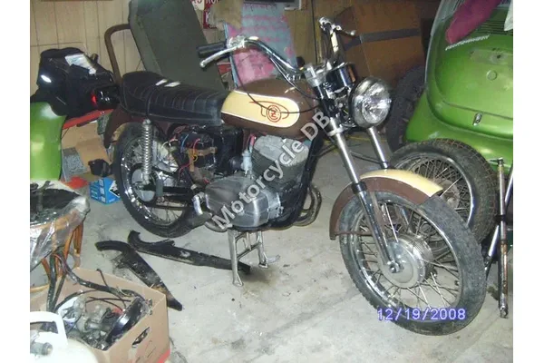1987 CZ 175