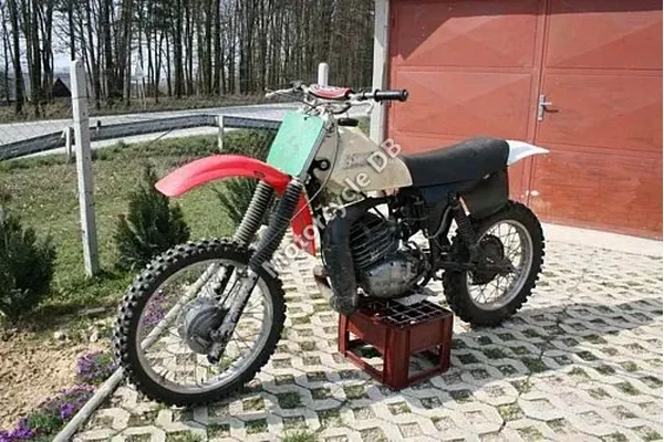 1981 CZ 250/485