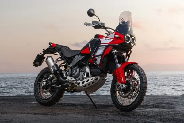 2025 Ducati Desertx 937 Discovery