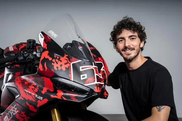 2026 Ducati Panigale V2 FB63