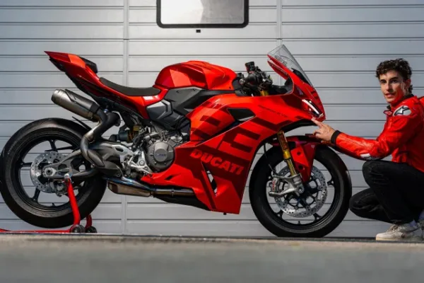 2026 Ducati Panigale V2 MM93
