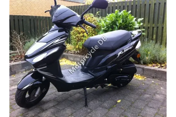 2011 Giantco g-Buddy