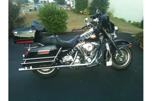 2004 Harley-Davidson FLHTC Electra Glide Classic