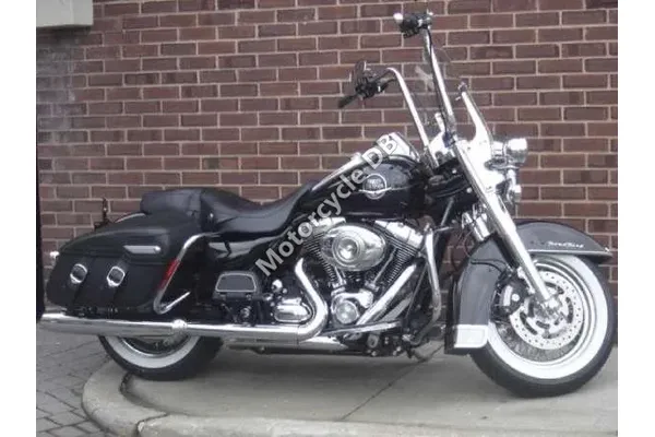 2010 Harley-Davidson FLHRC Road King Classic
