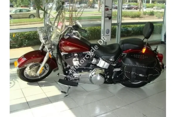 2005 Harley-Davidson FLSTC Heritage Softail Classic