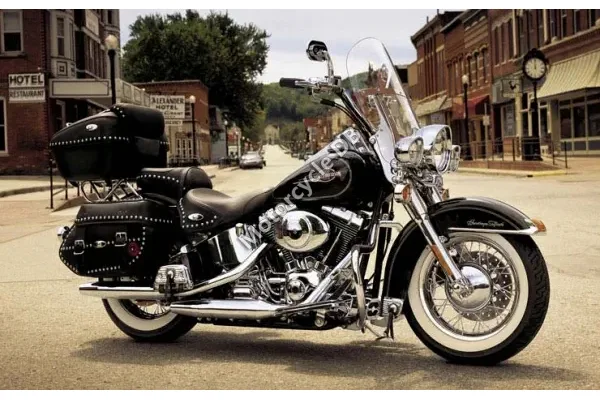 2006 Harley-Davidson FLSTC Heritage Softail Classic