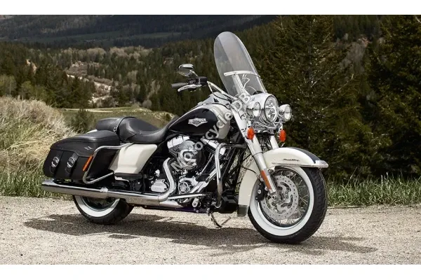 2014 Harley-Davidson Road King Police