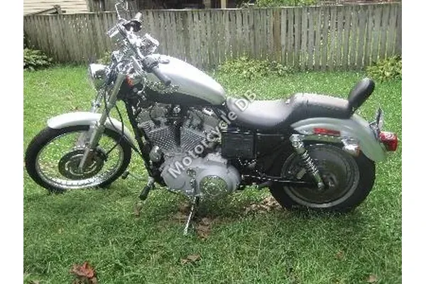 2005 Harley-Davidson XL 883C Sportster 883 Custom