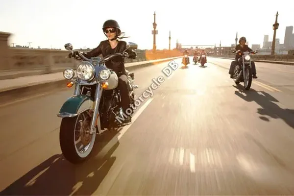 2009 Harley-Davidson FLHRC Road King Classic