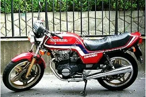 1982 Honda CB 400 N