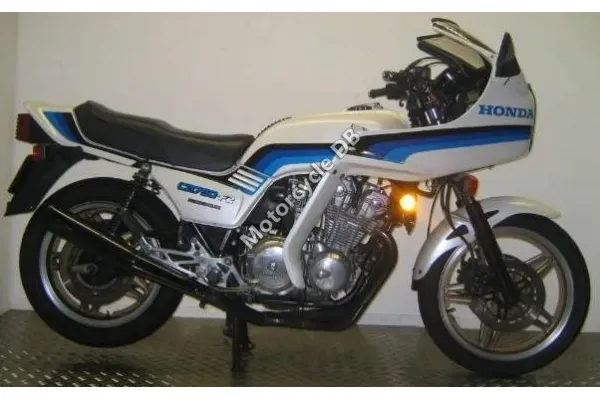 1983 Honda CB 750 F 2