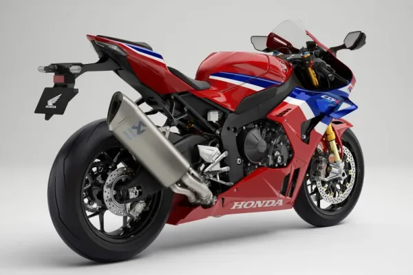 2026 Honda CBR1000RR R Fireblade SP