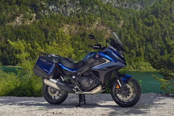2025 Honda NT1100 MT