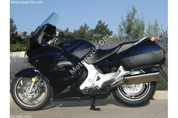 2004 Honda ST 1300
