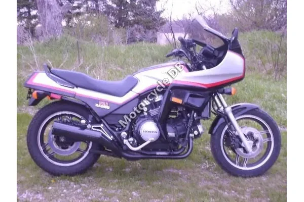 1984 Honda VF 1100 S Sabre V65