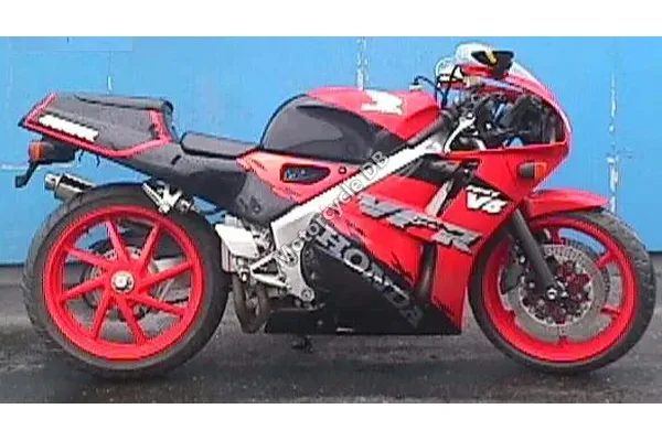 1998 Honda VFR 400 NC 30