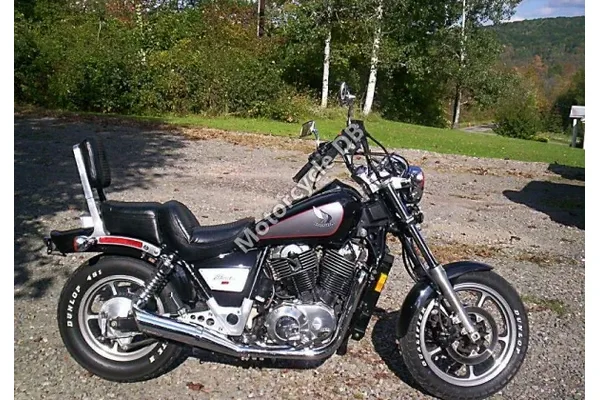 1990 Honda VT 1100 C