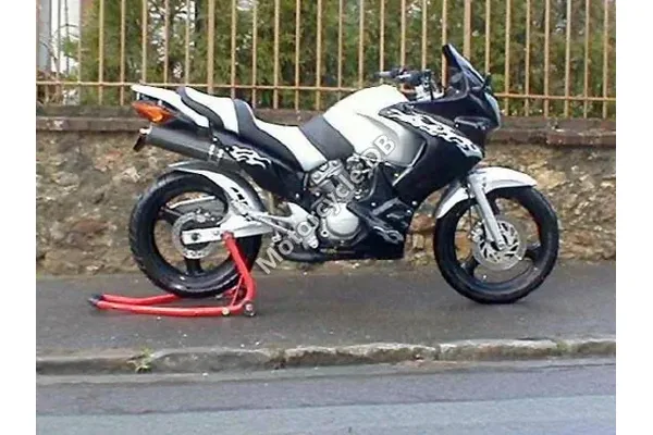 2005 Honda Varadero 125