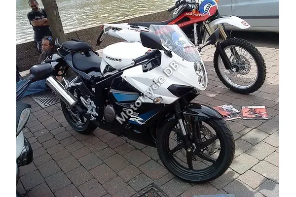 2010 Hyosung GT125R