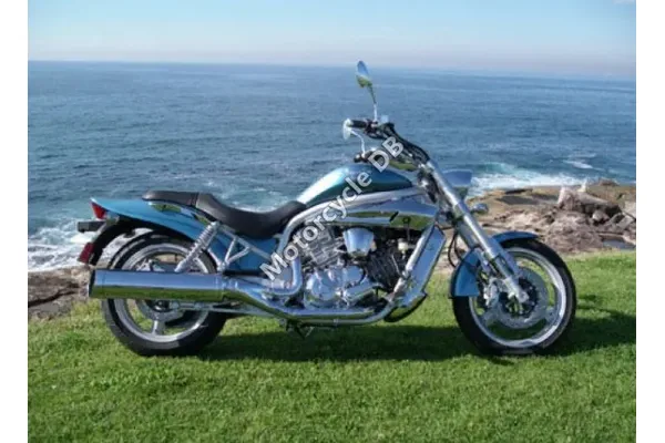 2005 Hyosung GV 650 Aquila