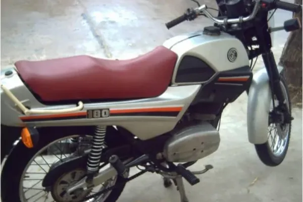 1993 Jawa-CZ 180