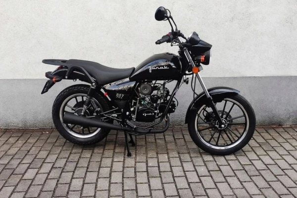 2020 Junak 902