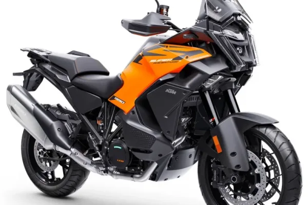 2025 KTM 1390 Super Adventure S Evo
