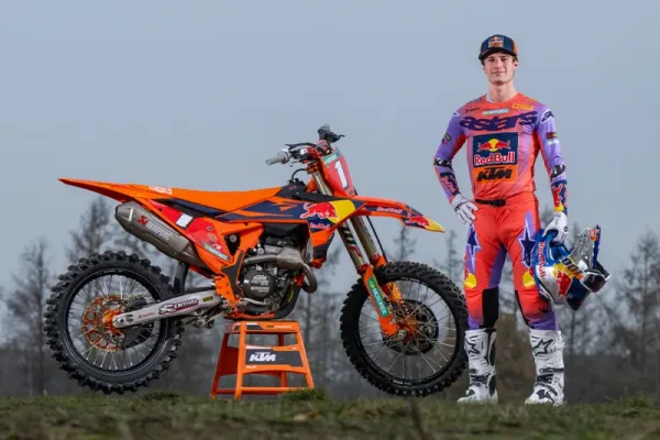 2025 KTM 250 SX F Adamo