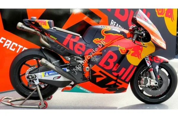 2018 KTM RC16