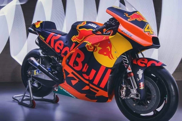 2019 KTM RC16