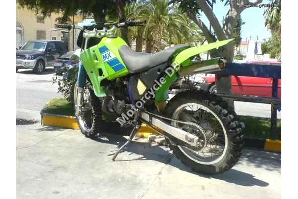 1990 Kawasaki KMX 200
