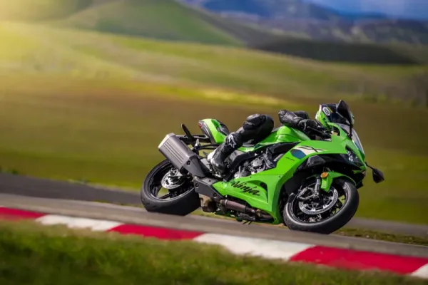 2025 Kawasaki Ninja ZX-6R