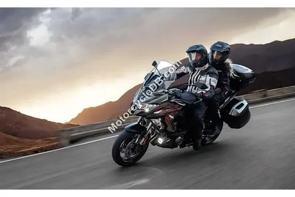 2022 Kawasaki Versys 1000 SE