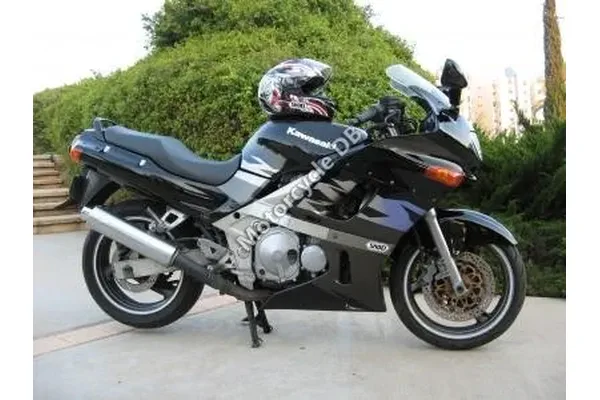 1995 Kawasaki ZZR 600
